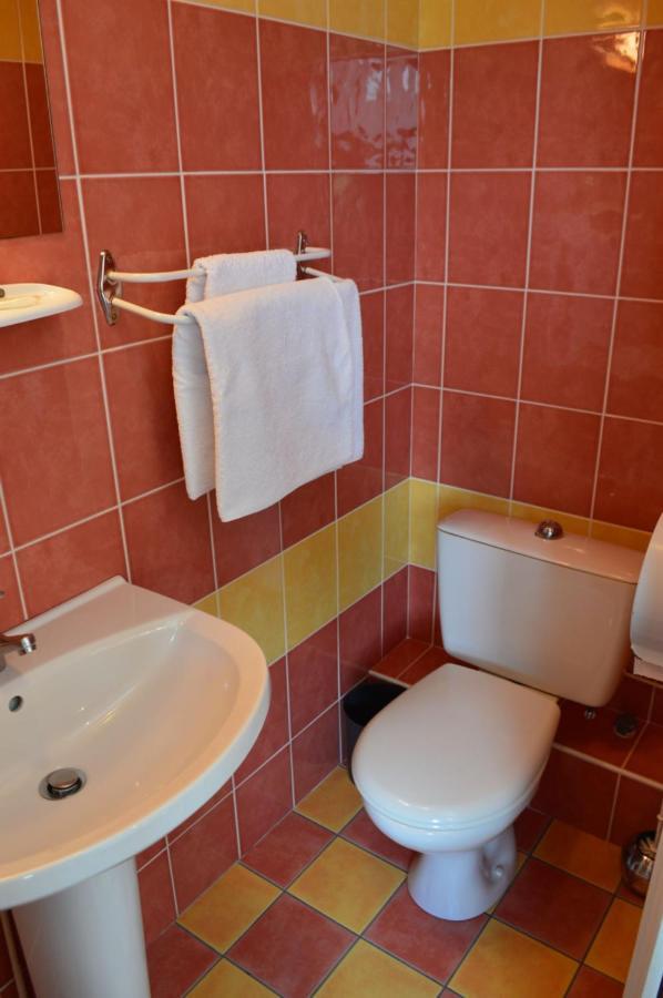 Hotel Le Pommeil Gueret Luaran gambar