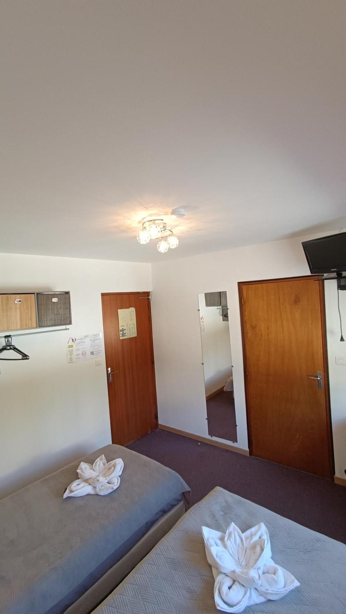 Hotel Le Pommeil Gueret Luaran gambar