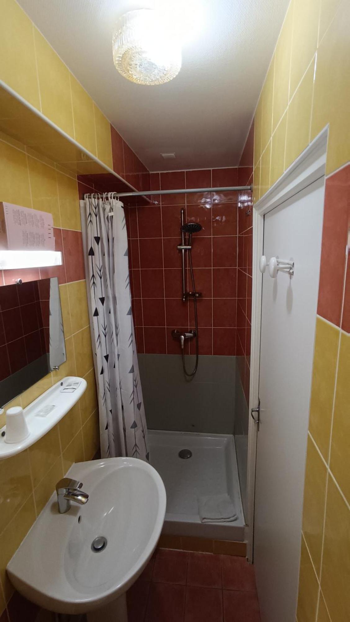 Hotel Le Pommeil Gueret Luaran gambar