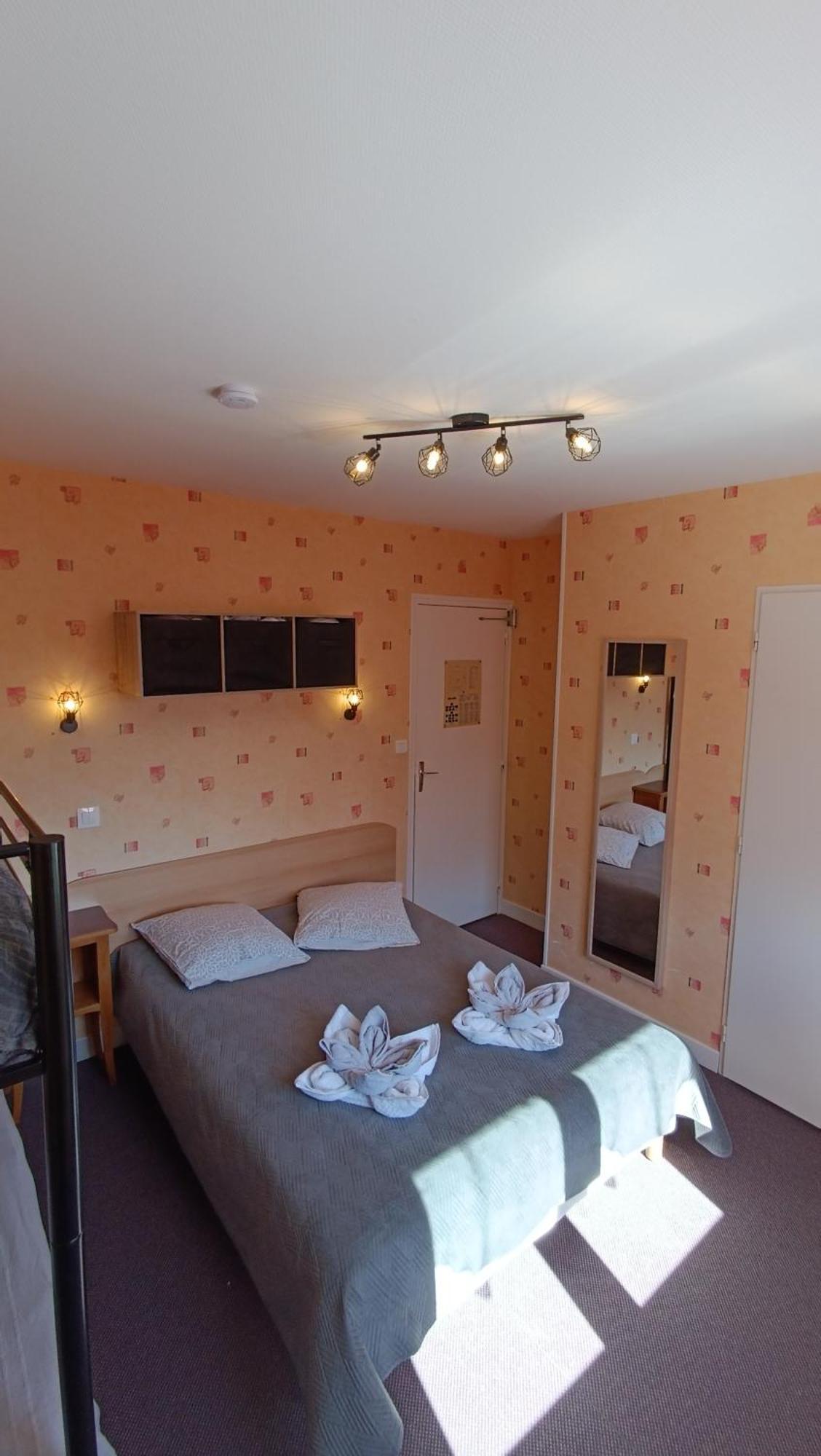 Hotel Le Pommeil Gueret Luaran gambar
