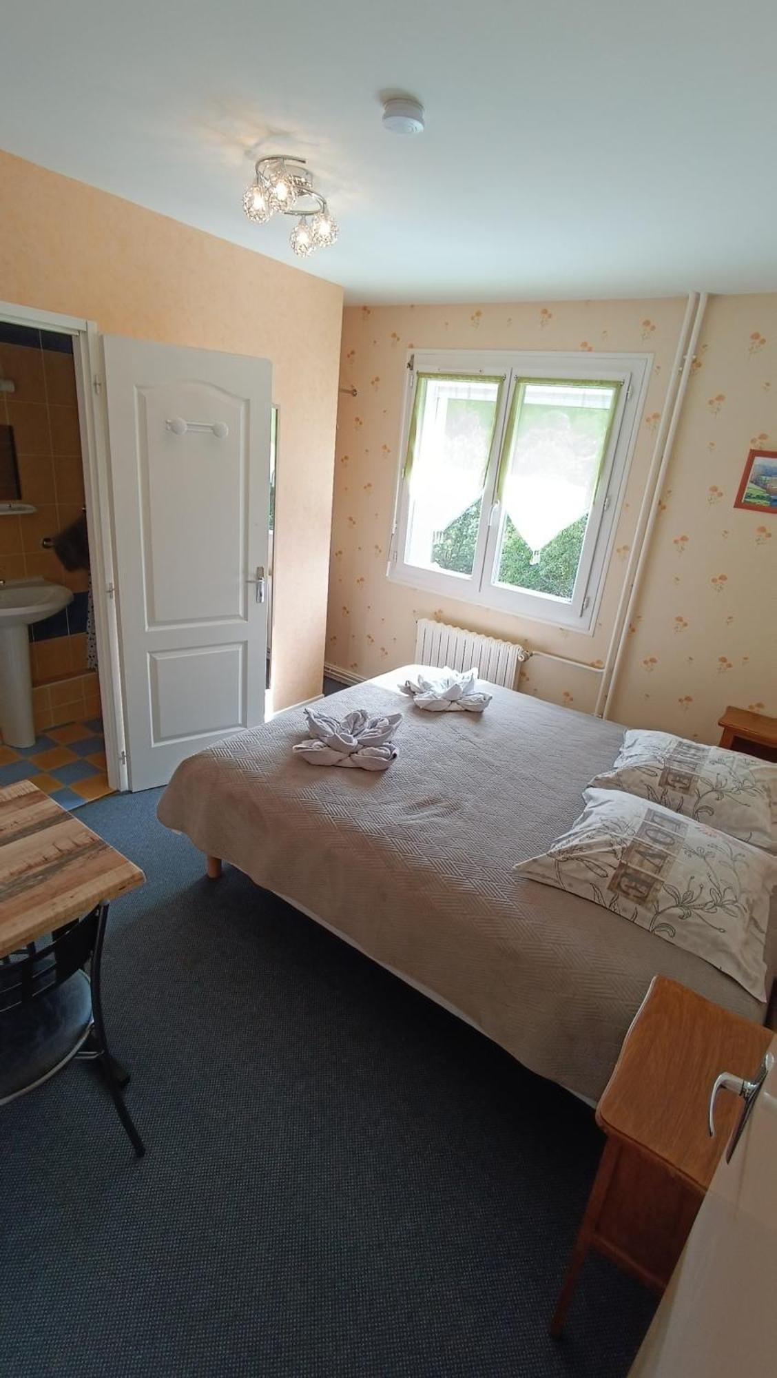 Hotel Le Pommeil Gueret Luaran gambar